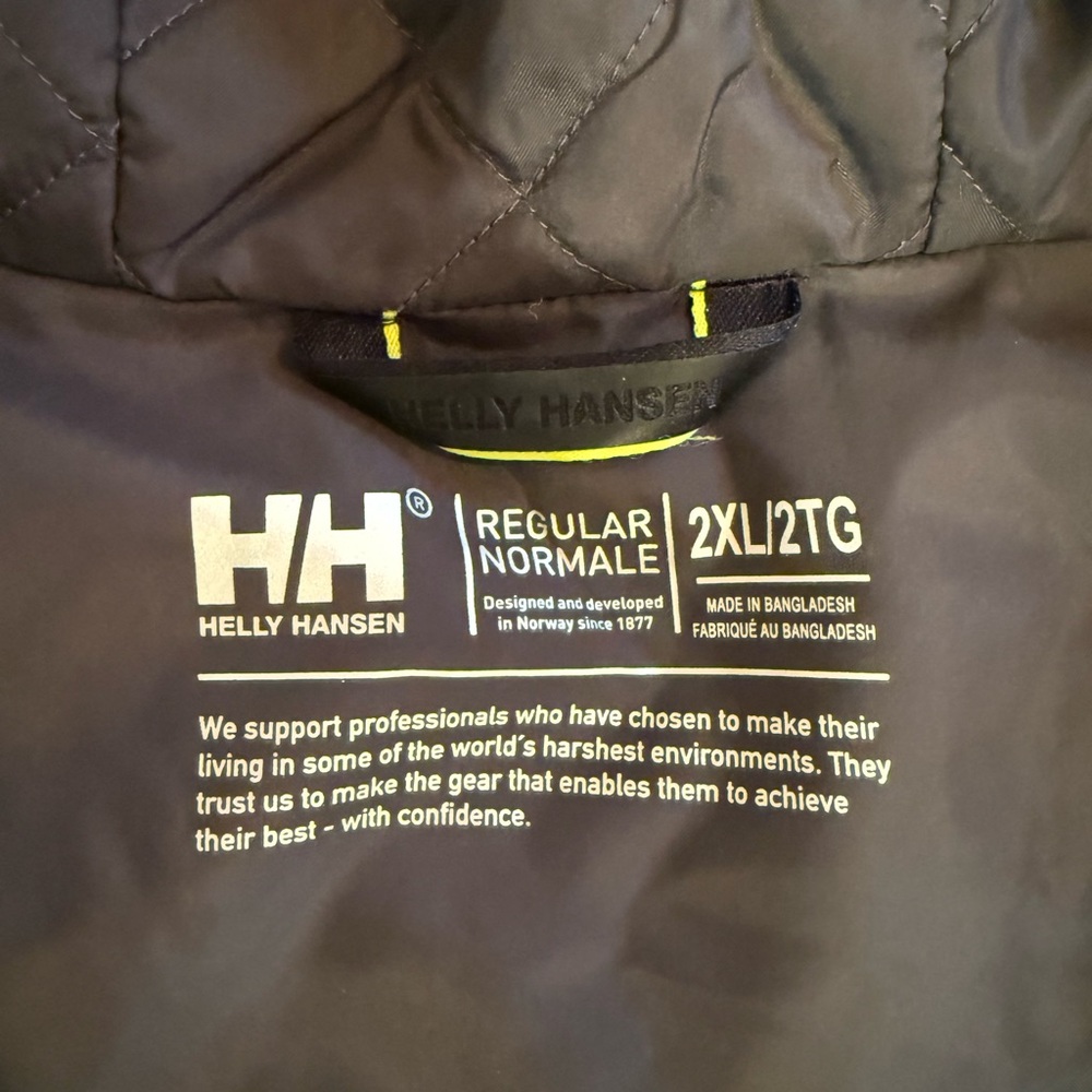 Helly Hansen Black Women’s Hooded Winter Ski/Snowboard Coat - Picture 5 of 6